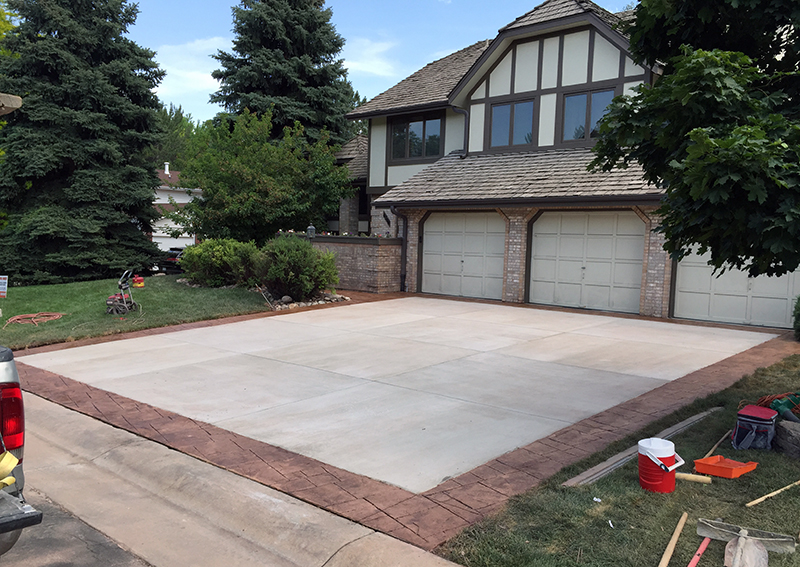 Littleton Driveway Replacement with Boarder